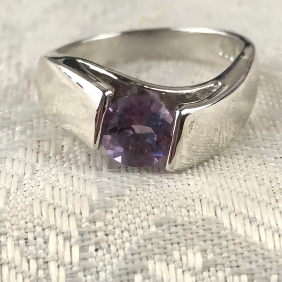 Jewelry - Sterling silver & Amethyst ring